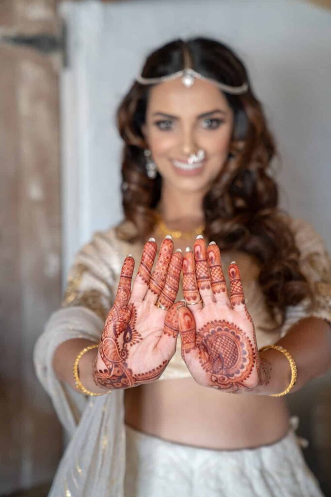 Henna Design for a Modern Bride